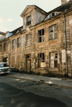 Vorschaubild Potsdam: Gutenbergstraße (Junkerstraße), schräg gegenüber von Haus Nr. 93 (Foto 1989)